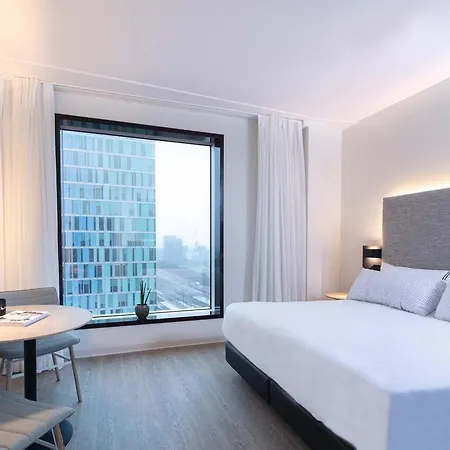 מלון Innside By Melia 4*