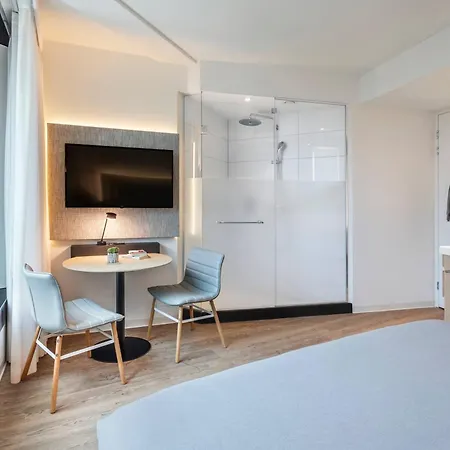 מלון Innside By Melia 4*